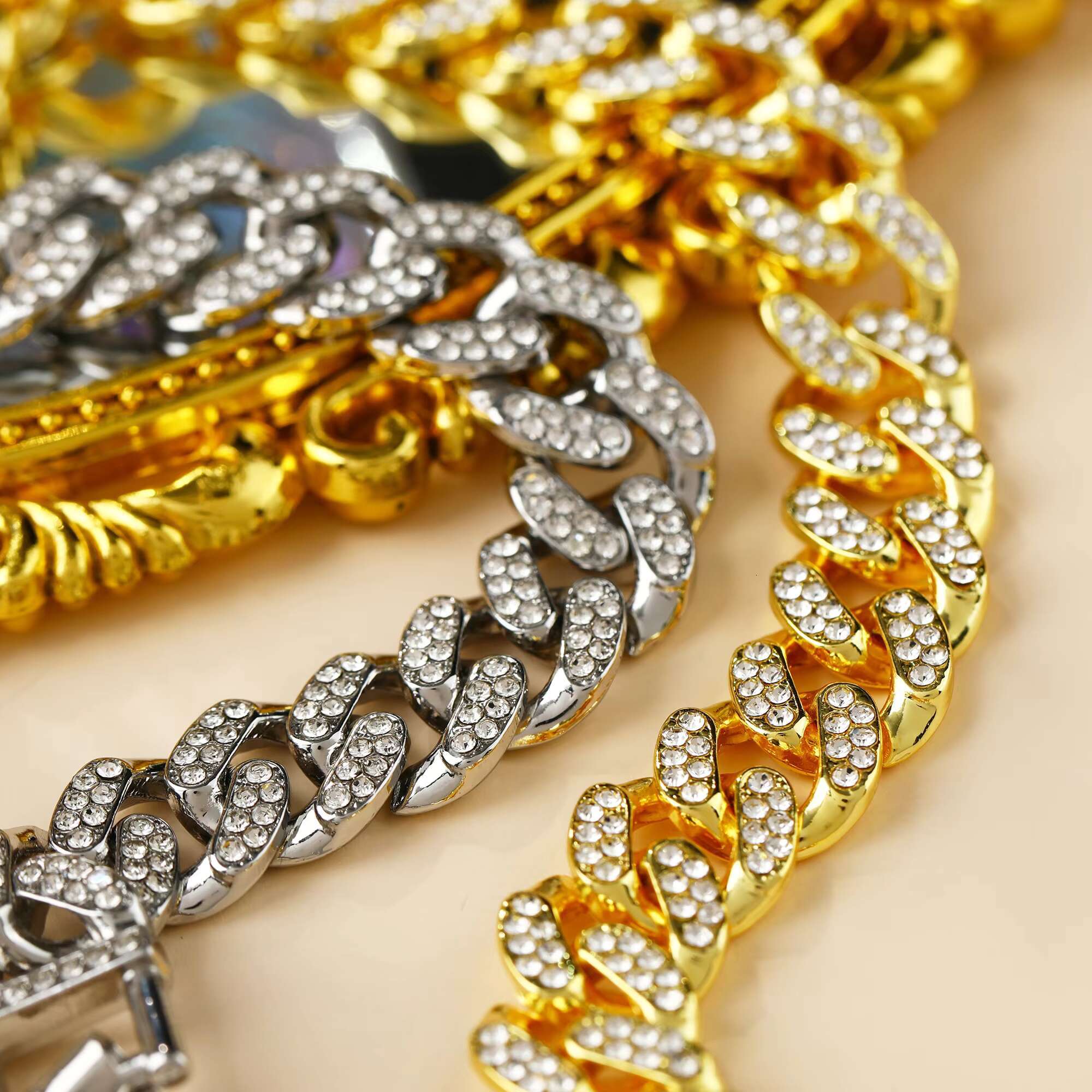 Gold Plated Luxury Bracelets Zircon Diamond Cuban Link Chain Bracelet Simple Bracelet for Men Women