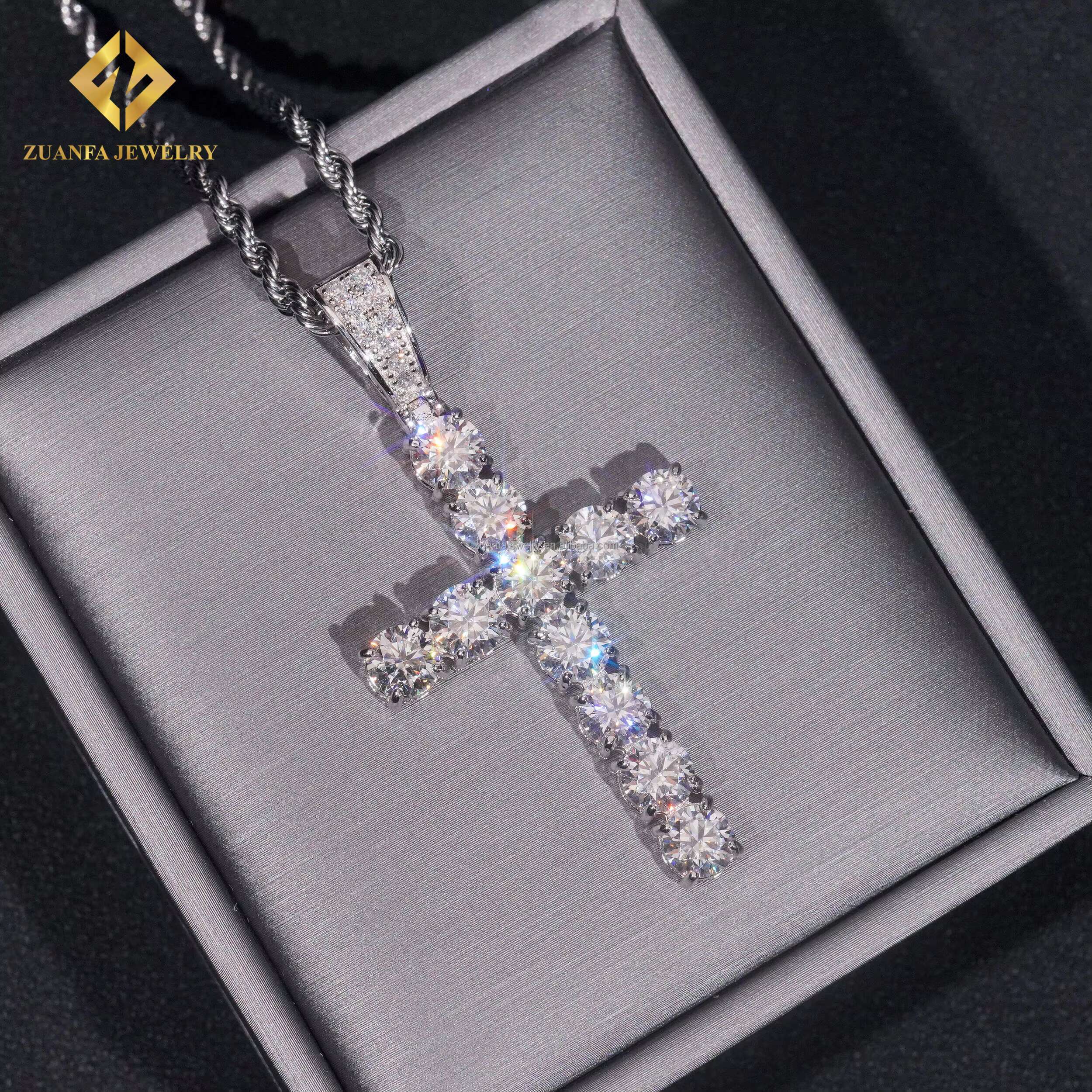 Pass Diamond Tester Best Selling GRA Certificate Iced Out Hip Hop Jewelry 925 Silver Moissanite Diamond Cross Pendant Necklace