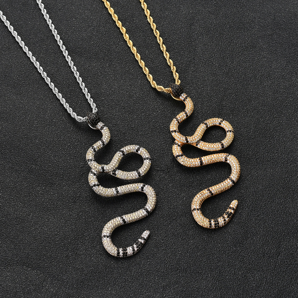 New Hip Hop Pendant Colorful Snake Iced Out Pendant Trendy Stylish Streetwear Versatile Jewelry Pass the diamond tester