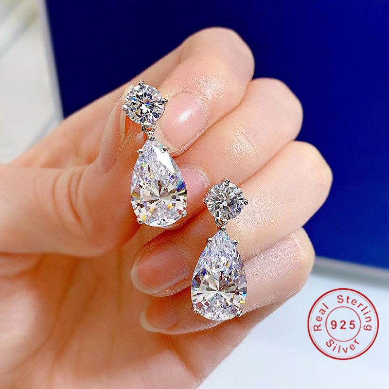 Choucong 2025 New Luxury Wedding Jewelry Sets Soild 100% 925 Sterling Silver Water Drop White Large Moissanite Diamond Dangle Earrings Lady Clavicle N