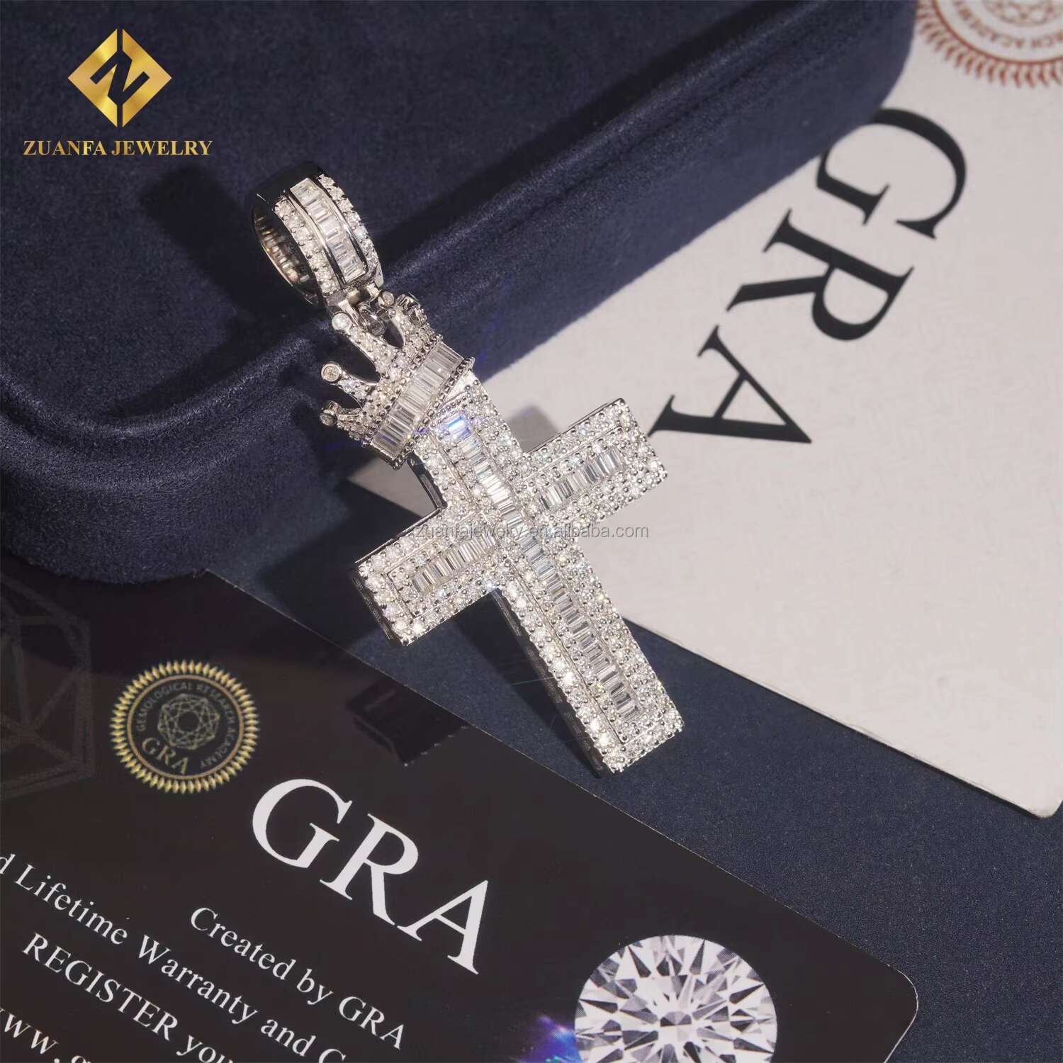 Pass Diamond Tester Man GRA Certificate Iced Out Hip Hop Jewelry 925 Silver Baguette Moissanite Diamond Crown Bail Cross Pendant