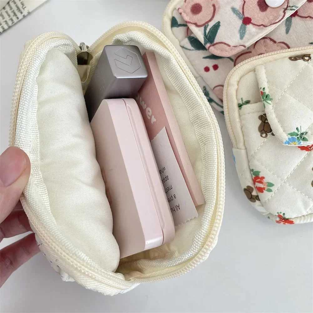 Cute Cartoon Floral Quilting Document Storage Bag Card Wallet Coin Purse ID Card Holder Drivers License Holder Badge Holder XJ250624
