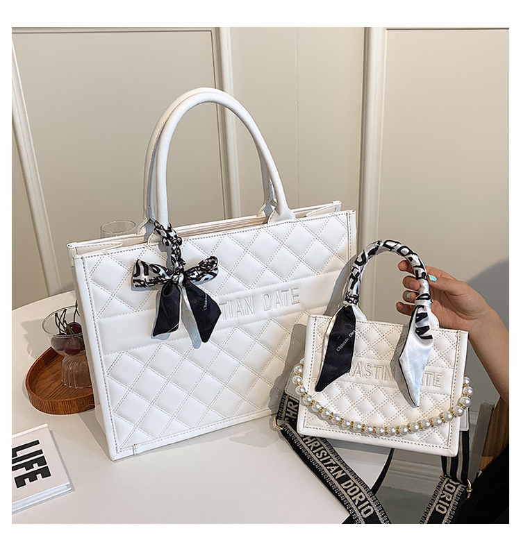 Free Shipping Designer Bag Women's Bag 2025 New Fashion Single Shoulder Bag Stylish Quilted Crossbody Bag Textured Large Capacity Handbag Luxury 