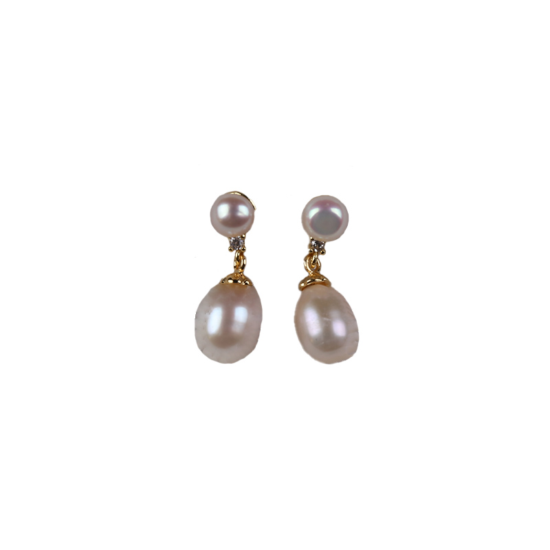 Shimmering Luxury Earrings Featuring Oversized Pure Freshwater Pearls & High-Quality Zircons