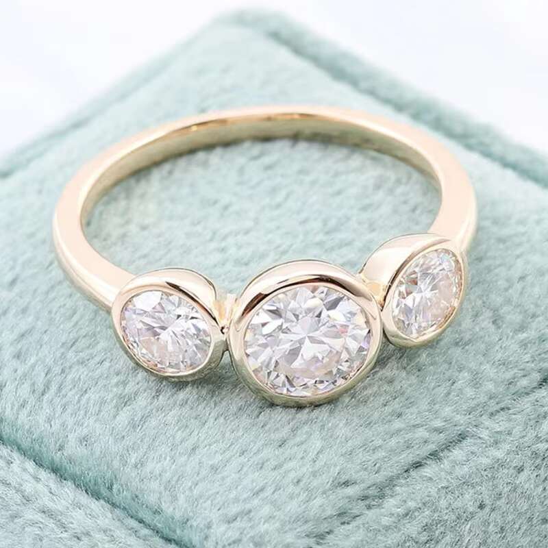 Fine Jewelry Moissanite Ring Women DEF Color Round 14k Gold Three Stone Bezel Setting Ladies Moissanite Ring
