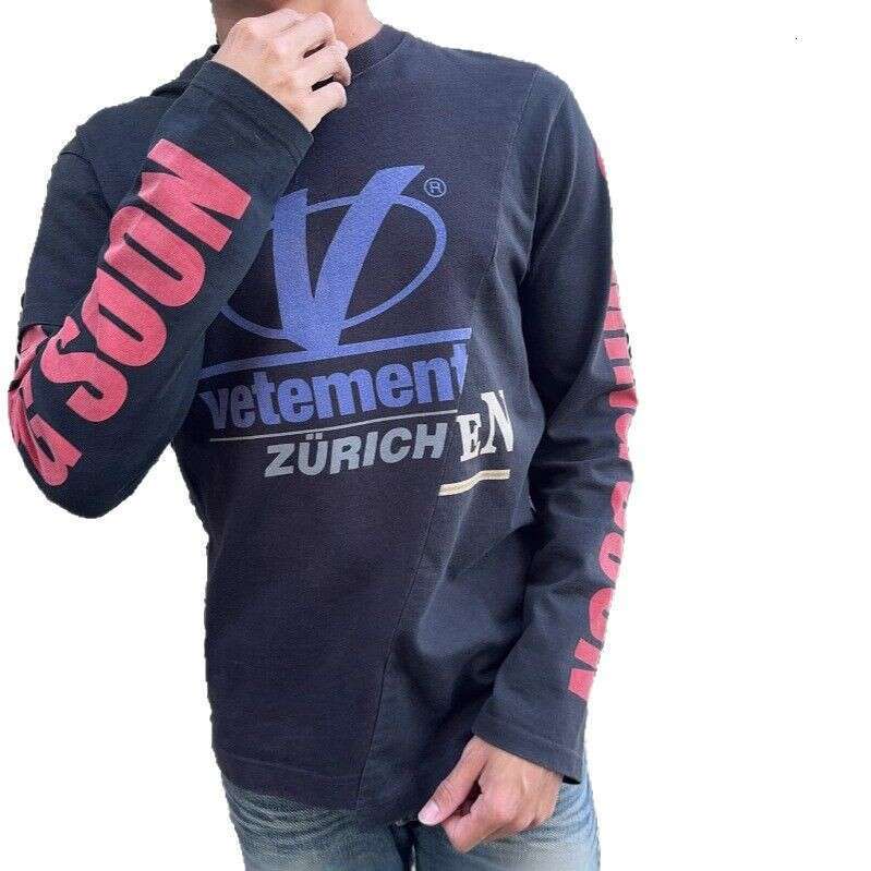 2025 New Irregular Strange Letter Print Fake Two-Piece Long Sleeve Sweatshirt