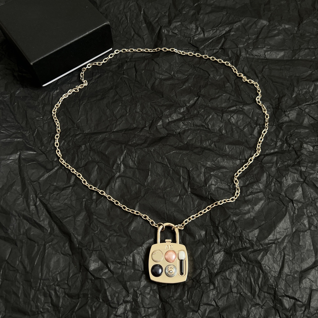 Designer Pendant Necklaces Luxury C Pearl Crystal Diamond chain Chokers Necklace Jewelry Women Men Gift Classics Ccity klghjh5