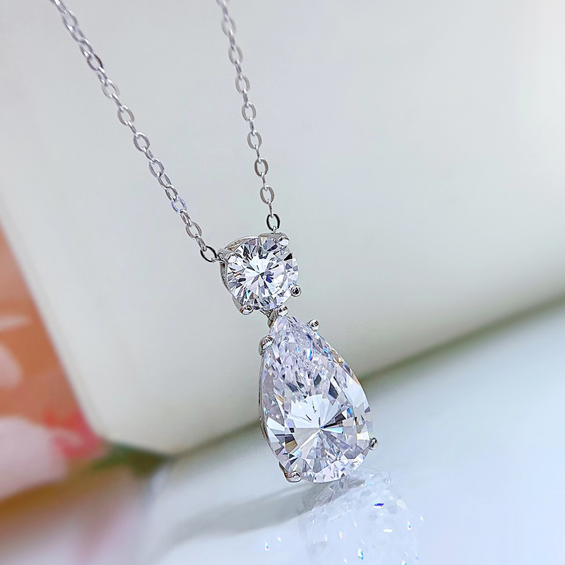 Choucong 2025 New Luxury Wedding Jewelry Sets Soild 100% 925 Sterling Silver Water Drop White Large Moissanite Diamond Dangle Earrings Lady Clavicle N