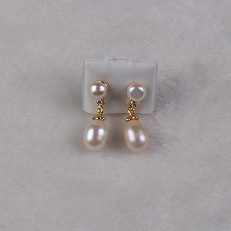 Shimmering Luxury Earrings Featuring Oversized Pure Freshwater Pearls & High-Quality Zircons
