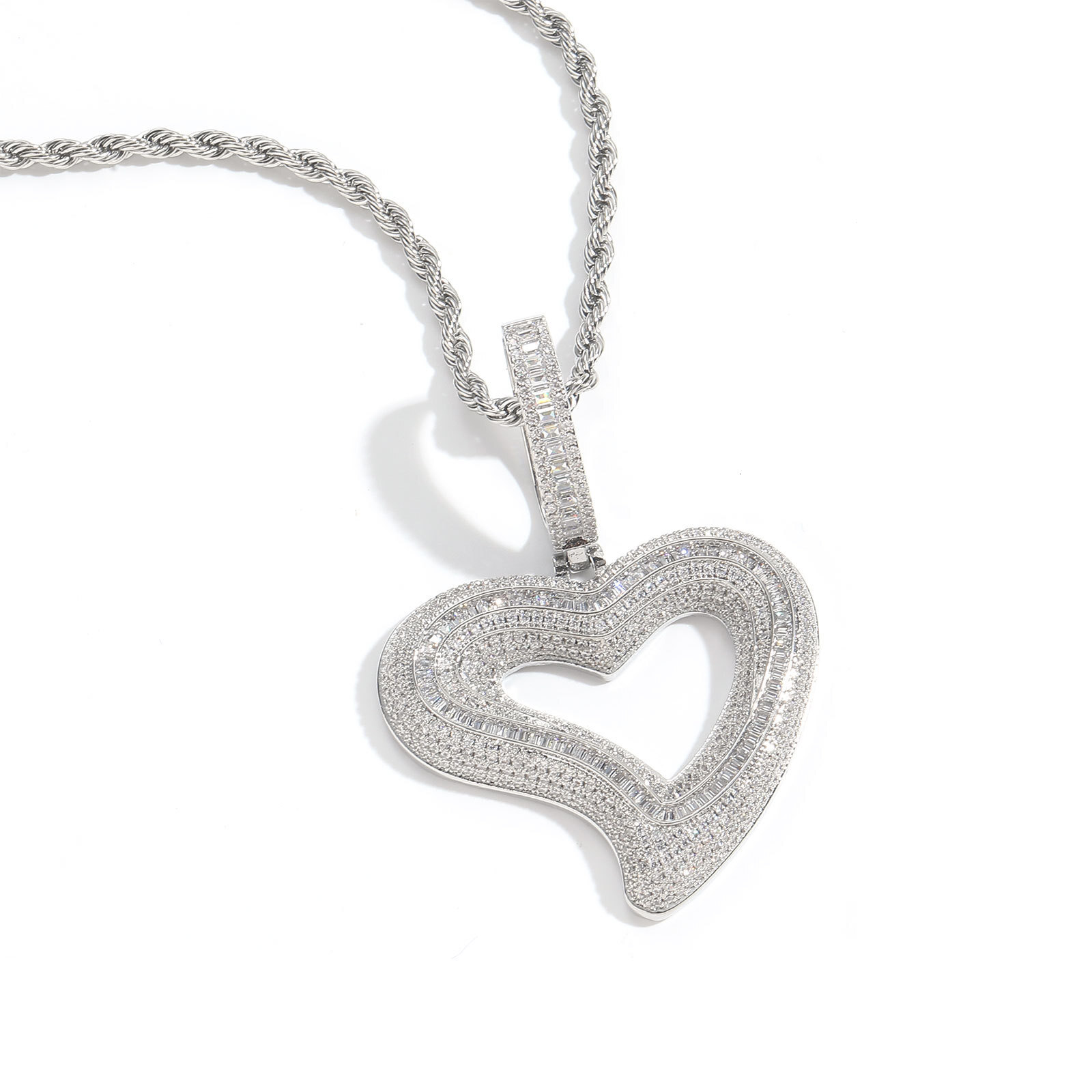 Luxury Moissanite Jewelry Regular Heart Pendant Hip Hop Chain Iced Out Swag Trendy Creative Design Accessory Pass the diamond tester