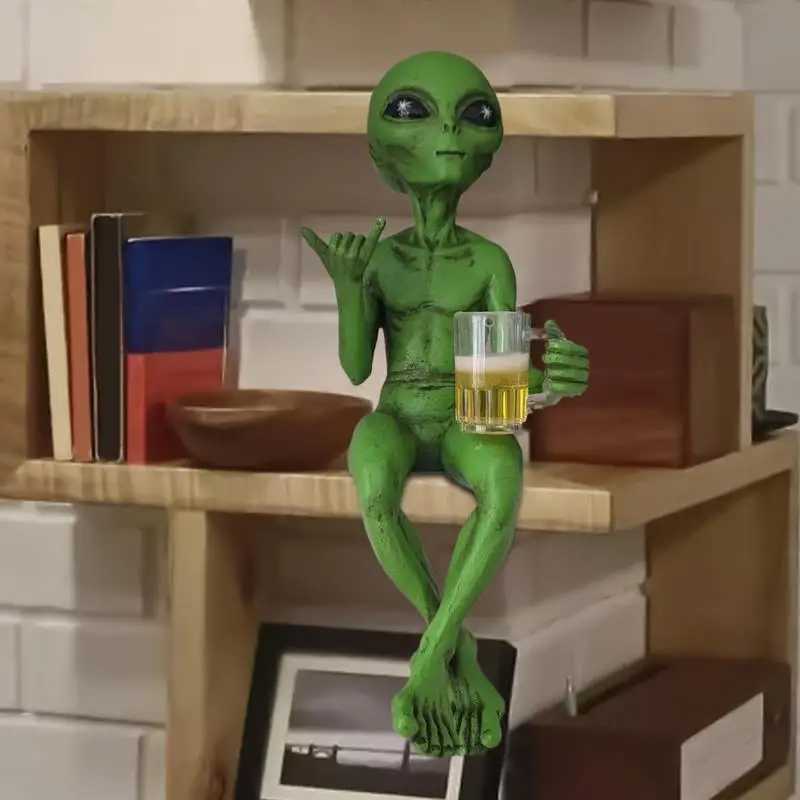 Alien Statue Beer Drinking Resin Novelty Collectibles Funny Desktop Decoration For Adults Desk Bedroom Garden Home Decor Y250623