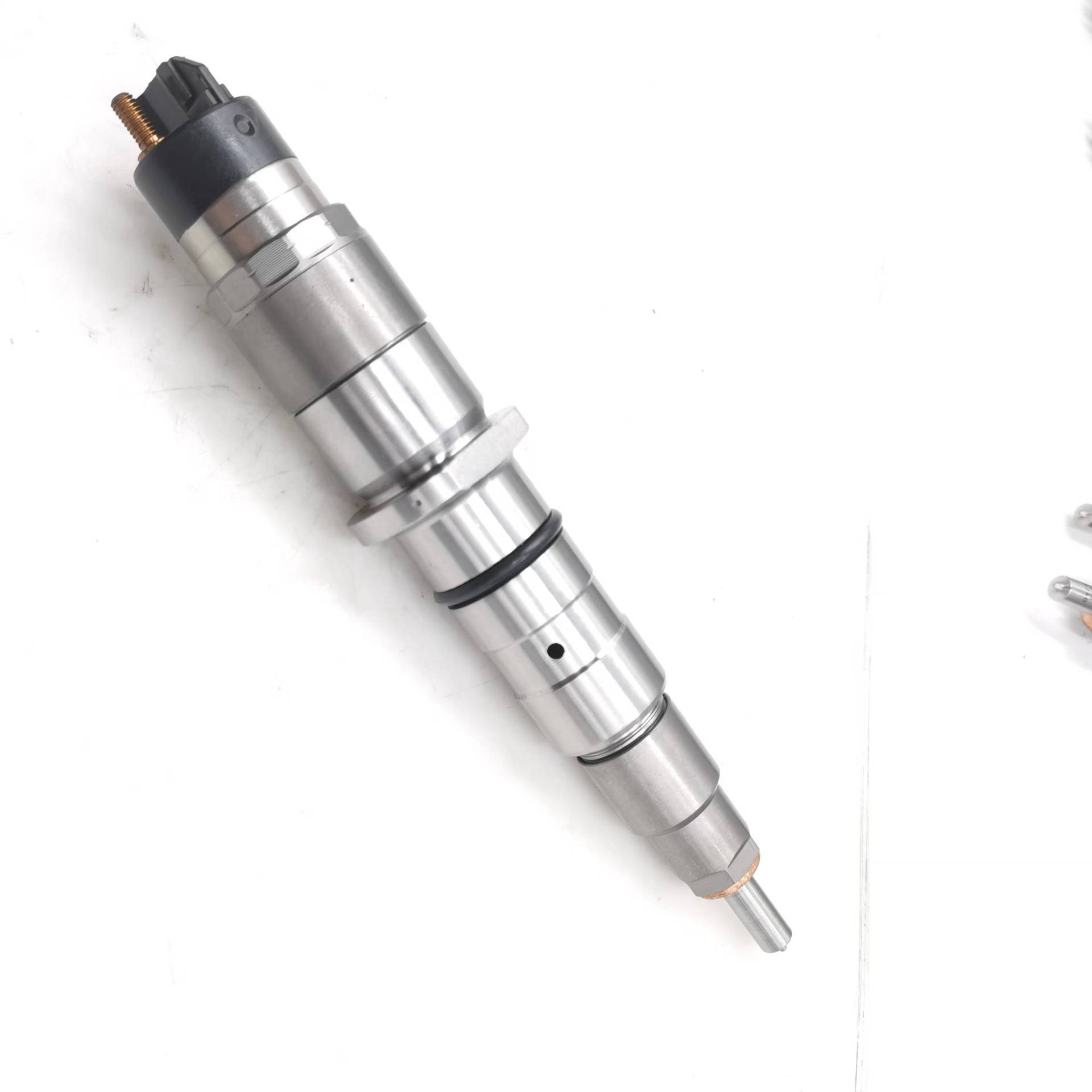 Fuel Injector 5263305RX For Cumminsi ISC ISL 8.3L Engine 4940439 87581565 0445120272