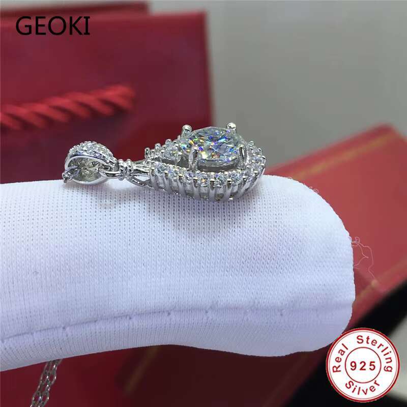 Passed Diamond Test Excellent Cut 1 Ct D Color Moissanite Fire Water Drop Pendant Necklace 925 Sterling Silver Party Chain