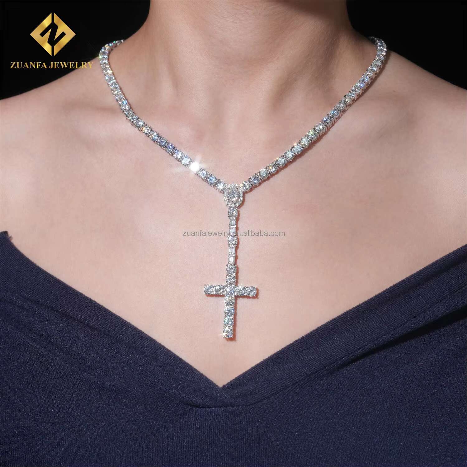 In Stock New Arrivals Female Elegant Jewelry GRA Certificate Iced Out Hip Hop VVS Moissanite Diamond Cross Pendant Necklace Set