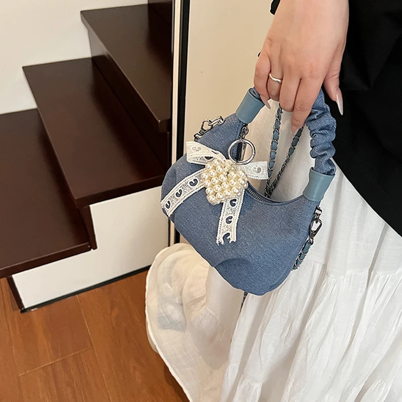 Denim Handheld Folded Cloud Bag For Women Fashion Pearl Ribbon Decor Versatile Chain Crossbody Shoulder Bag 250624