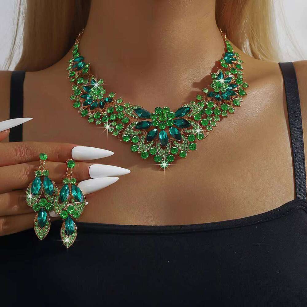 DHCollections Fashion Jewelry Sets Multicolor Heart Charm Necklace Christmas Earrings