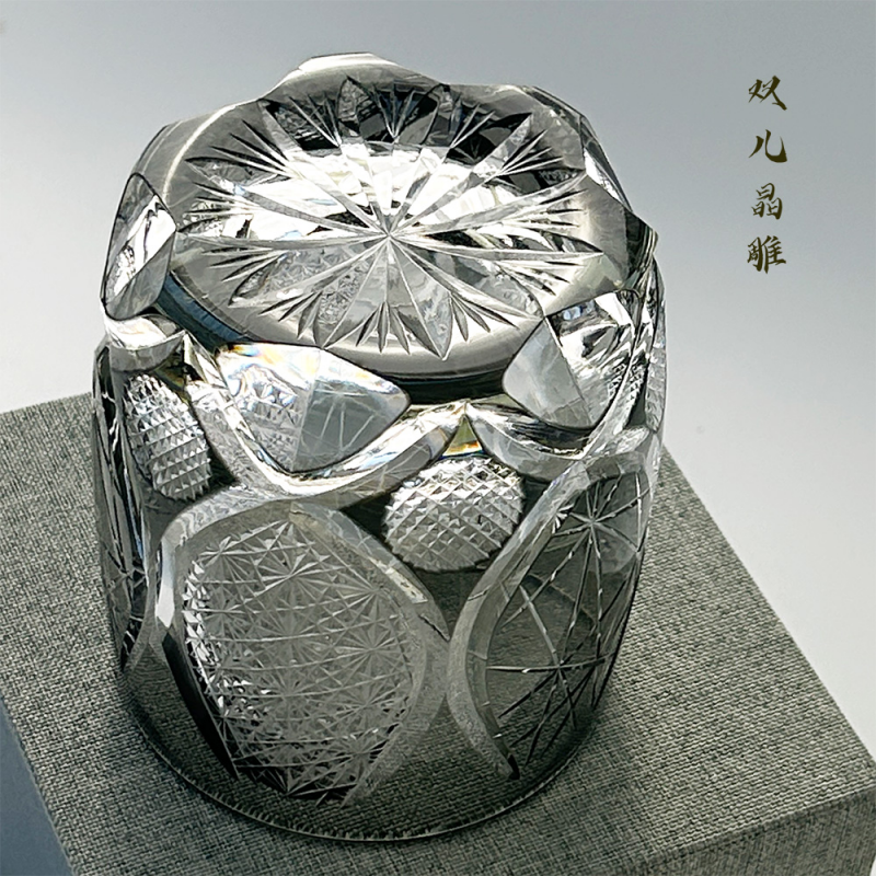 Sparkling crystal glass with high aesthetic value, high-end water glass, whiskey and foreign wine glass, fashionable