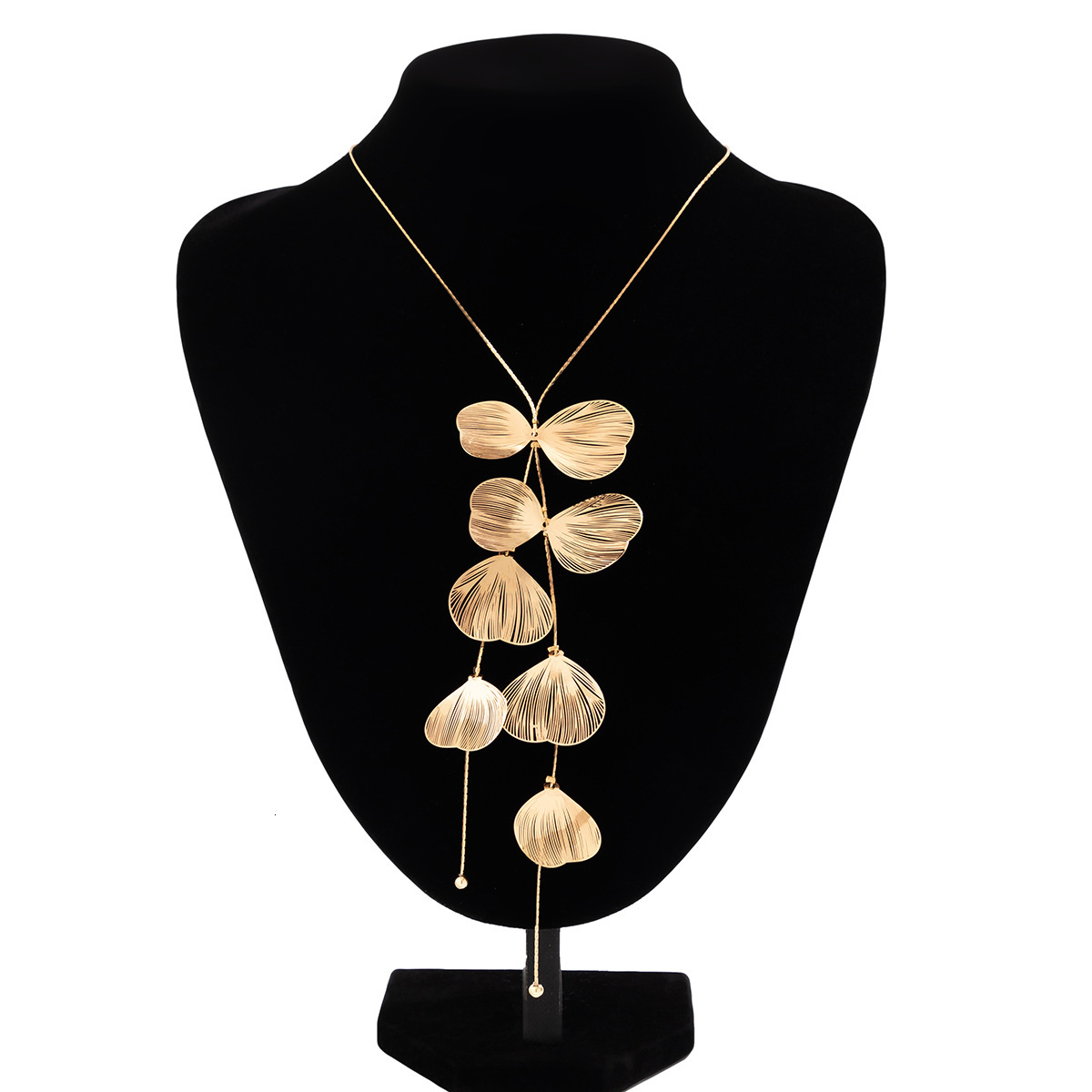 Niche Ginkgo Leaf Gold Chain Necklace Minimalist Design Metal Jewelry for Women