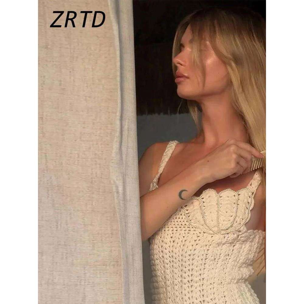 Sexy Knit Short Hollow Out Beach Dress Pearls V-Neck Sleeveless Female Sling Dresses 2025 Spring Summer Lady Vacation Vestidos