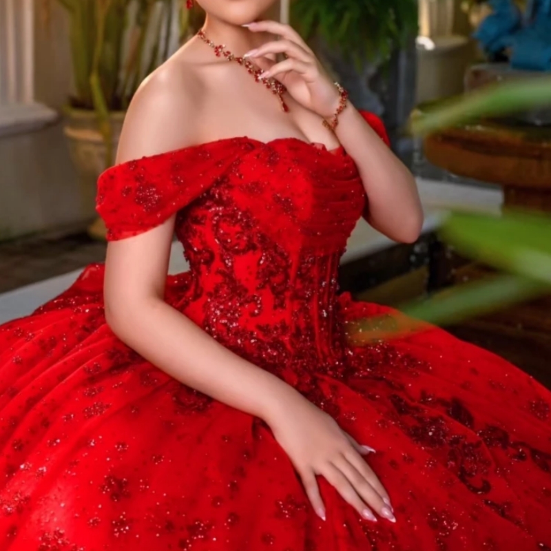 2025 Red Shiny Quinceanera Dresses Ball Gown Sequin Lace Applique Crystal Beaded Tull Sweet 16 Dress Vestidos De 15 Anos