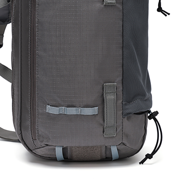 New chest bag, waterproof commuting men's shoulder bag, men's large capacity outdoor storage bag, travel and hiking shoulder bag