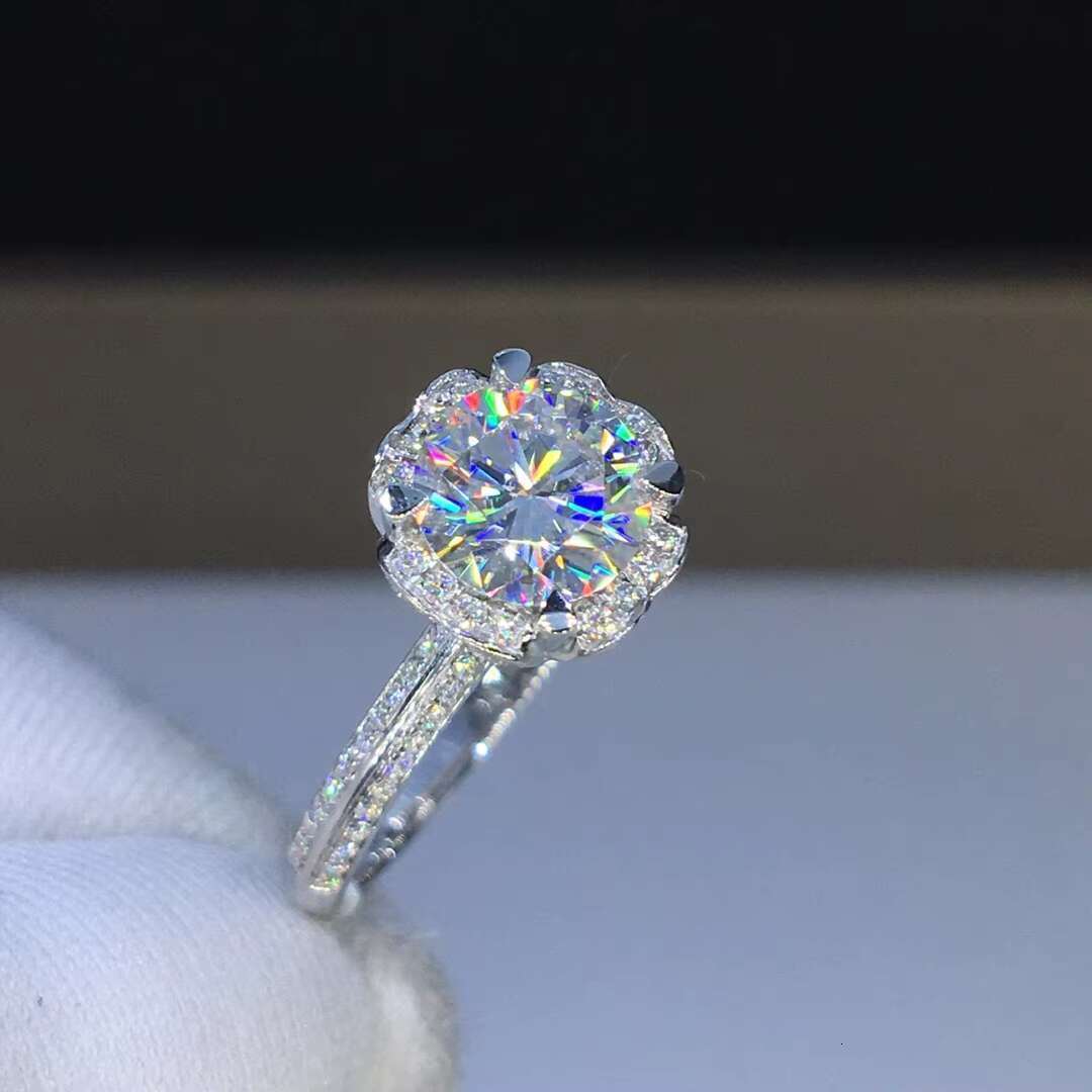 New Hot Sale Noble Gorgeous Diamond Ring Wedding and Engagement Ring Jewelry Lady