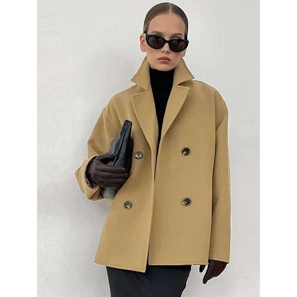 Thick Lapel Woolen Coats Women Classic Brown Short Double Breasted Coat Female Winter Vintage Chic Street Outwear All-Match