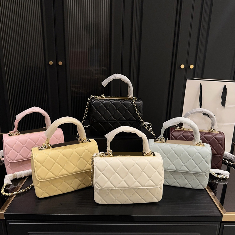 6 Colors 20cm Lady Designer Vintage Lambskin Trendy Shoulder Bags Top Handle Totes Diamantes Letter Gold Meal Hardware Matelasse Chain Crossbody Accordion Handabg