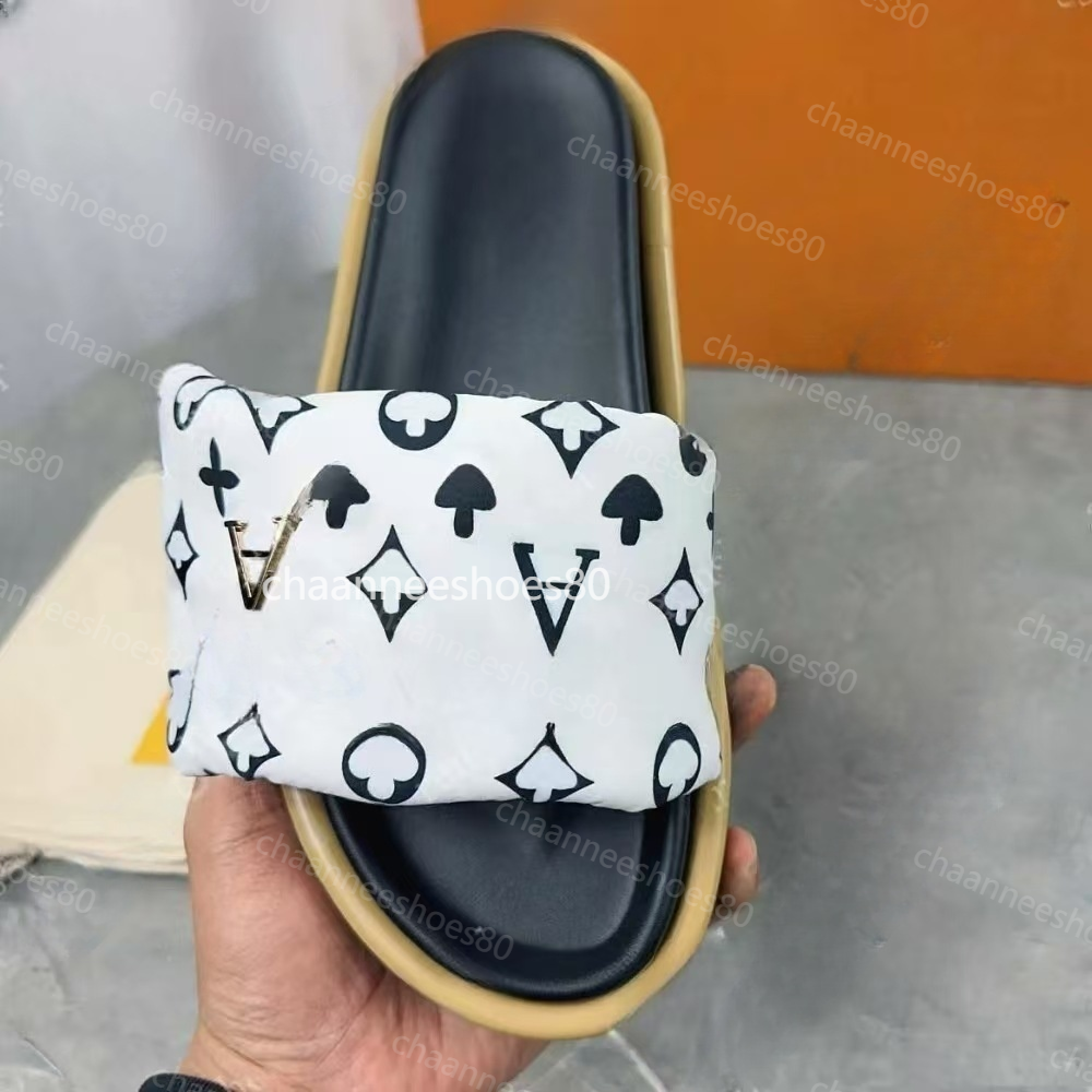 Dad Sandals Calf Leather quilted designer womens Luxury flat womans sandles White Black Leather Mules Slides Beach Buckle Strap Flats designer sandalen size 42