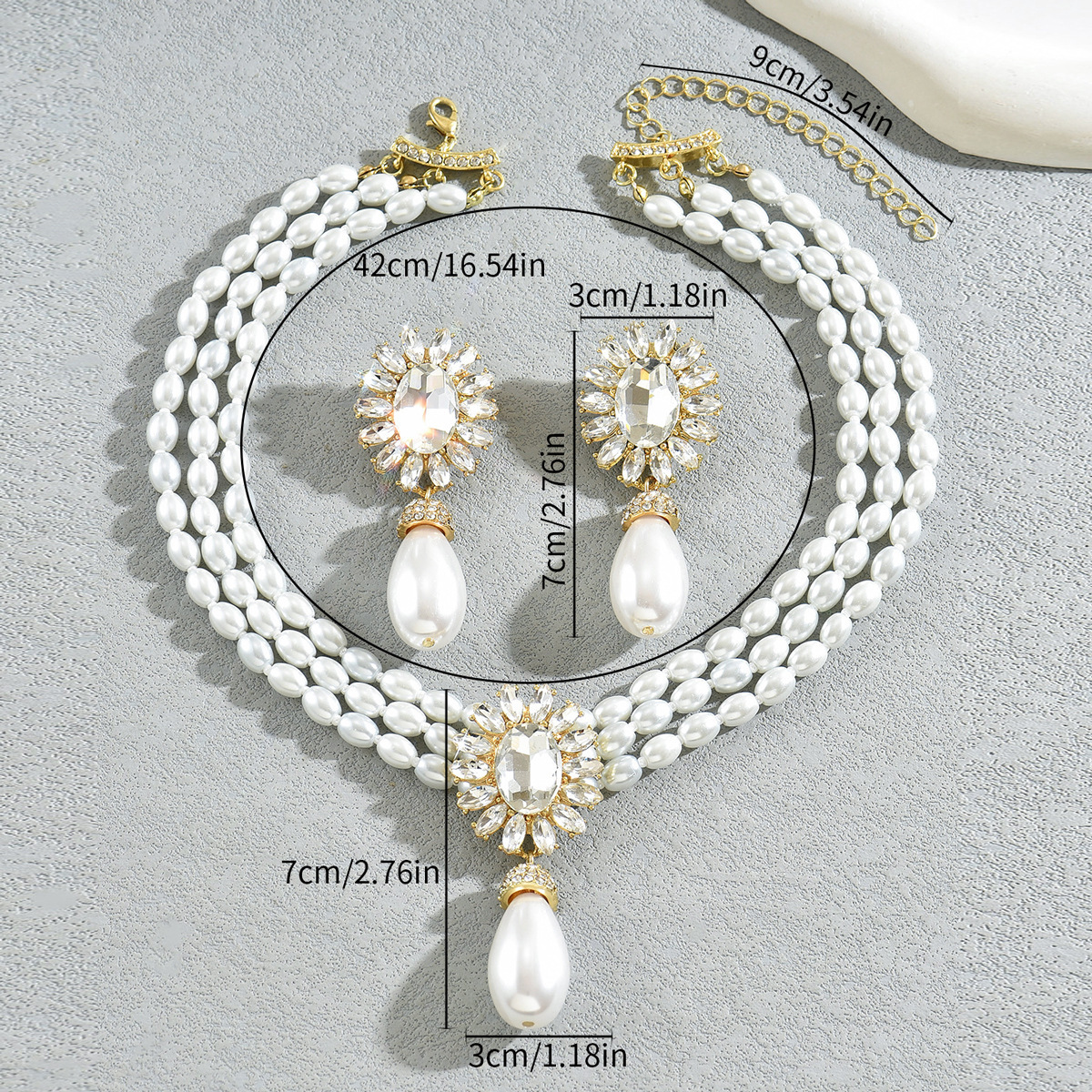 Light Style Women's Pearl Necklace And Earring Set Crystal Inlaid Multi-Layer Design Clavicle Chain For Women