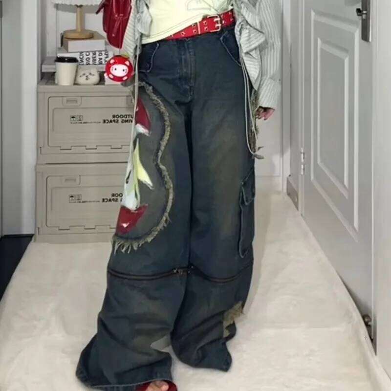 2025 Designer Jeans 2025 Fall Winter American Retro Plus Graffiti Printed Jeans Women y2k Removable Oversized Street Clothing Girl Fashion