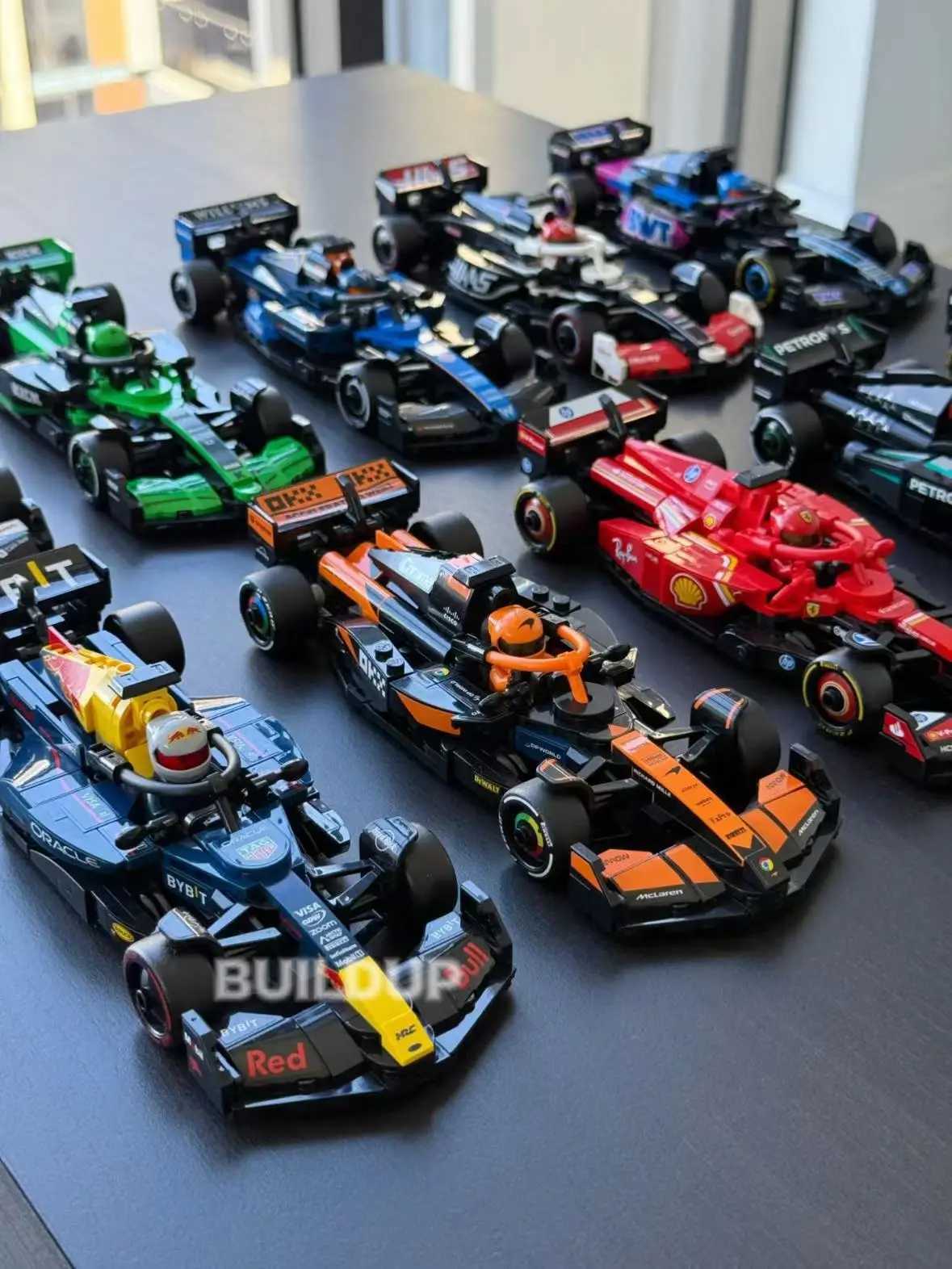 Limited Set 66802 Mechanical Set 10 Cars 2601 Pieces Building block models racing toys Christmas gifts birthday gifts. R250624