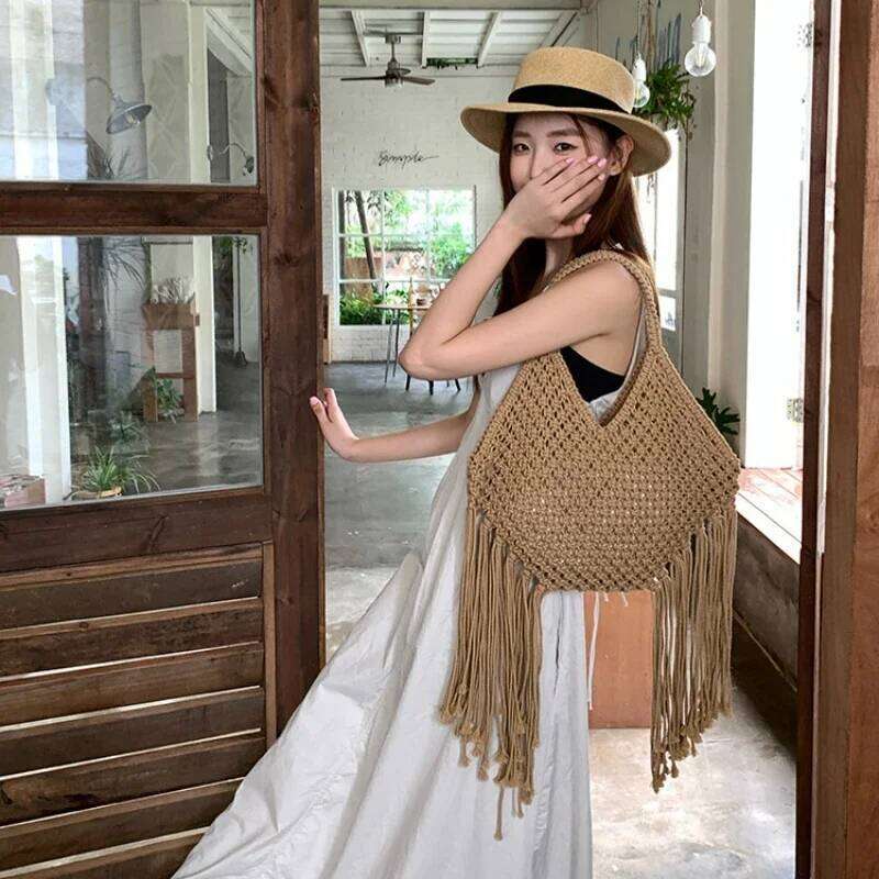 Bohemian Women's Large Capacity Tassel Shoulder Bag Handmade Cotton Woven Knitted Seaside Vacation Beach Tote Summer New Arrival