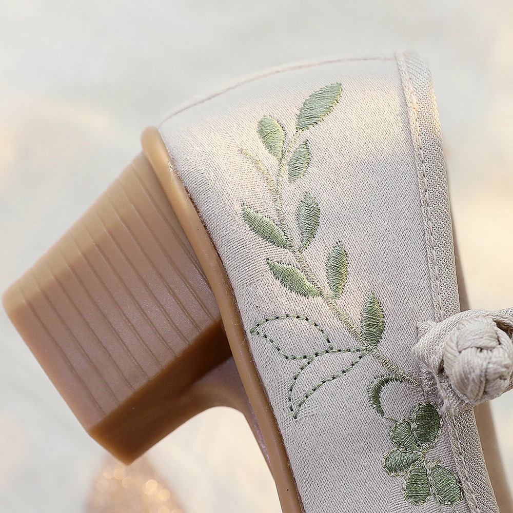 Veowalk 4cm Block Heels Women Cotton Embroidered Mary Jane Shoes Elegant Soft Comfortable Retro Costume Pumps White Beige 250624