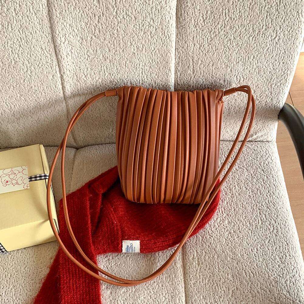 Casual Ruched Crossbody Bags For Women Soft PU Leather Shoulder Small Phone Flap Bag Summer Pleated Purses And Handbags NEW