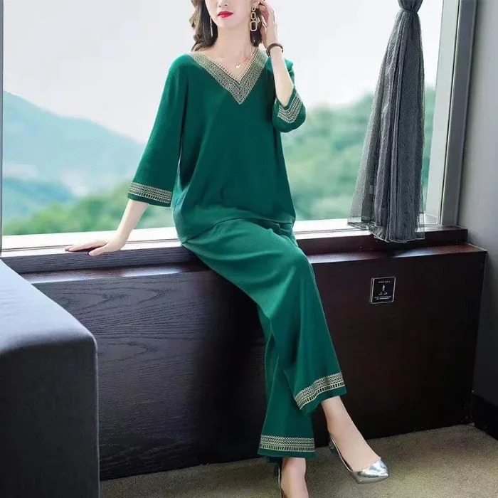 2024 Summer Plus Size Casual Elegant Womens Clothing Set LooseFit Slimming Bell Bottoms Fashionable 2Piece For MiddleAge 250614