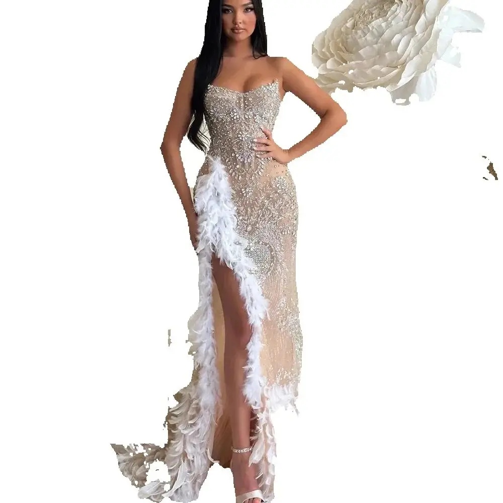 Exquisite Strapless Beaded Wedding Dress Luxury Crystal Side Slit Bridal Gown Sleeveless Feathers Bride Dresses Customized vestidos de novia