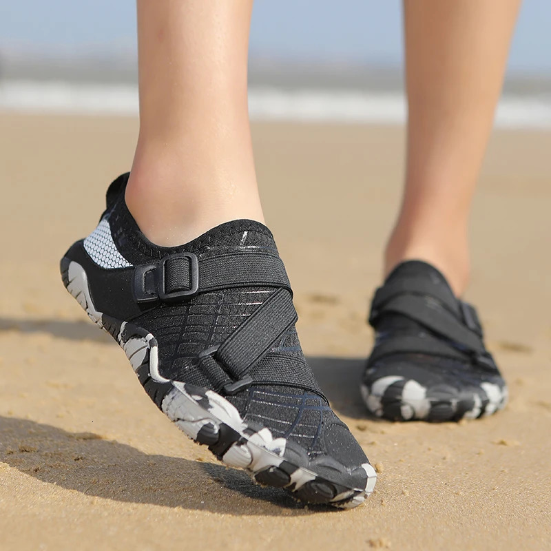 Women Water Shoes Man Barefoot Aqua Shoes Quick Dry Beach Footwear Breathable Sport Sneakers Anti-slip Hiking Shoes Outwear 250624