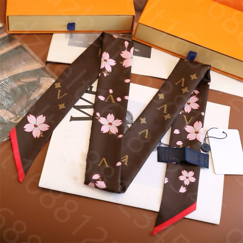 Silk scarf for women men scarf bandana scarf designer scarf head scarf fashion foulard Silk scarf Shawl Wrap Letter Classic luxury scarf Headband headscarf Pashmina