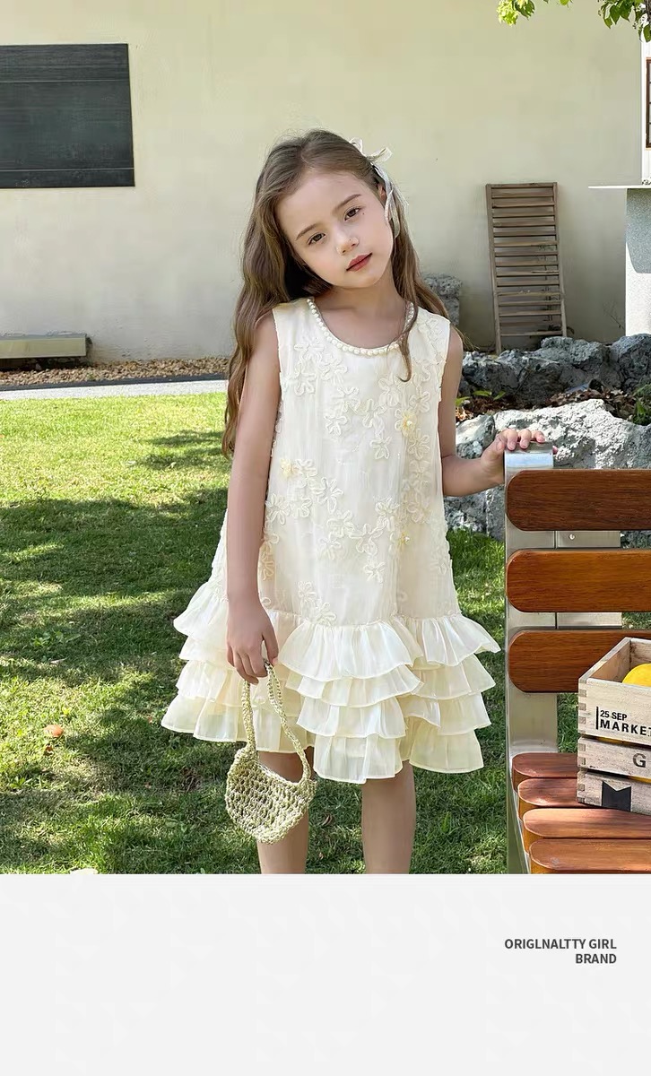 Girl's cake dress butterfly three-dimensional decoration dress casual dress vest dress birthday party dress, princess dress