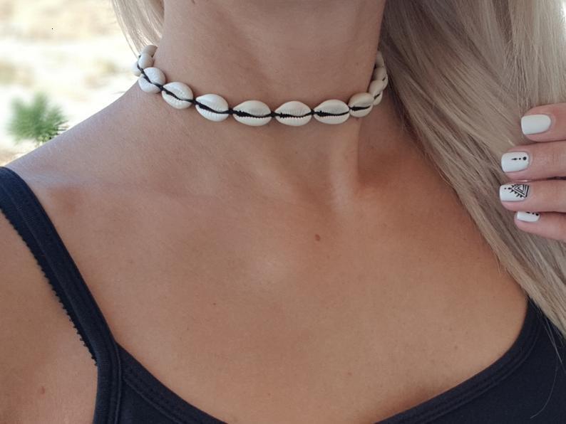 Jewelry Shell Choker Necklace for Women, Unique Creative Versatile Handmade Collarbone Chain Jewelry for Women