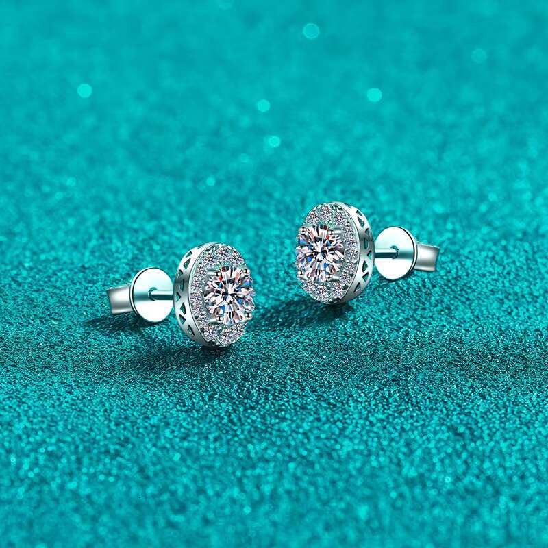Wholesale Price Classic Round Moissanite Earrings Fine Jewelry 925 Sterling Silver Luxury Wedding Stud Earring for Women