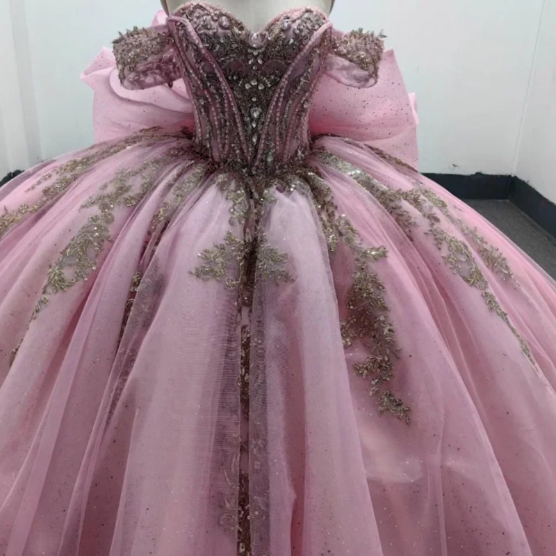 Sparkly Pink Ball Gown Off The Shoulder Quinceanera Dresses Bow Appliques Beading Crystal Sweet 16 Birthday Party Dress Vestidos 15 De Xv Anos