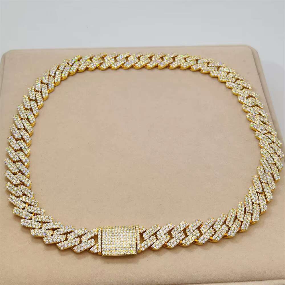 Hip Hop Shining Jewelry Iced Out 15mm Vvs D Color Moissanite Diamond 10k Gold Cuban Link Chain