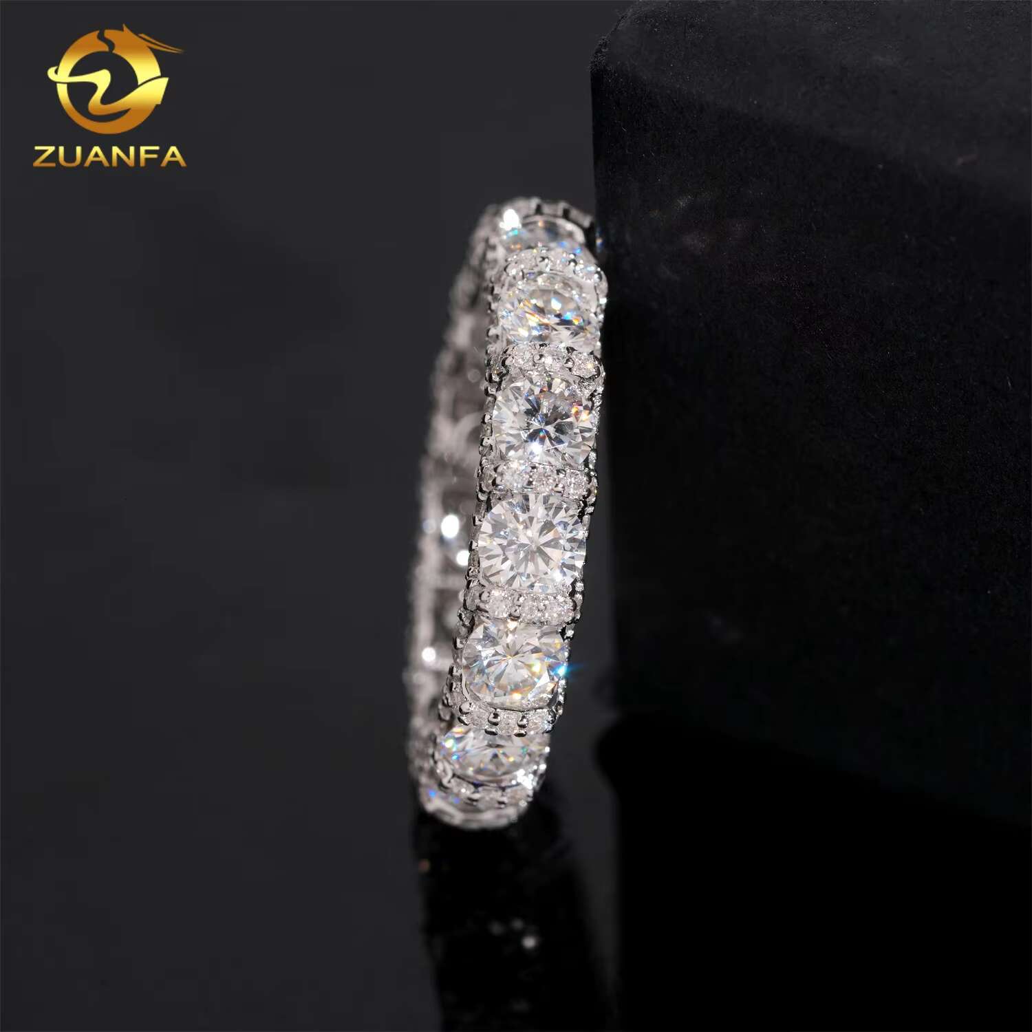 Fashion Moissanite Diamond Engagement Rings Eternity Hoop Ring Round Cut Diamond 925 Sterling Silver Iced Out Ring