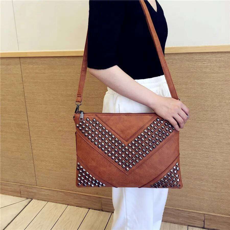 Fashion Rivet Day Clutches For Women Shoulder PU Leather Crossbody Brand Design Ladies Envelope Bags Clutch Purse