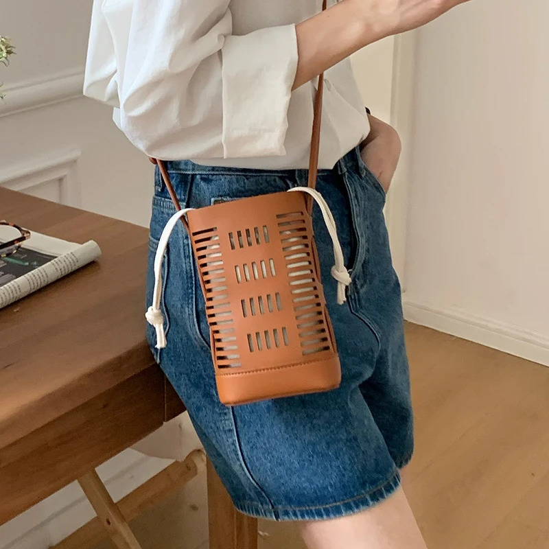 Vintage Hollow Women Shoulder Bag Handbags PU Leather Summer Solid Color lady Crossbody Bag small phone wallet 250623