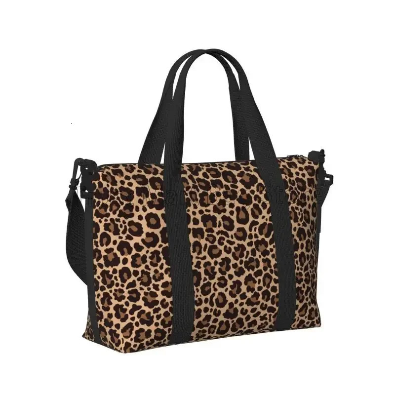 Leopard Printed Travel Duffel Bags Foldable Medium Weekender Overnight Carry on Bags for Women Waterproof Sport Gym Bag for Men 250624