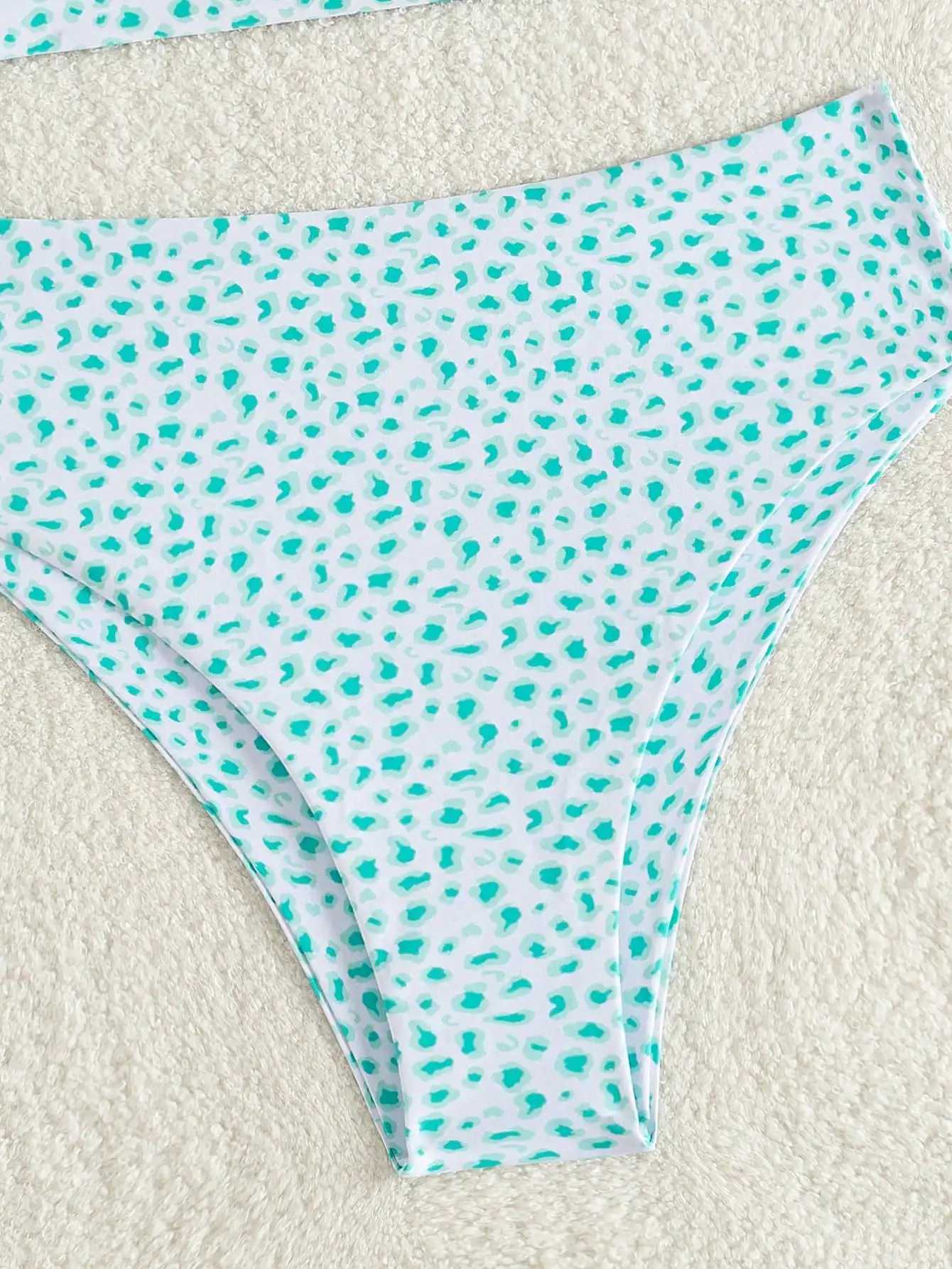 Floral Bandeau Bikini Youthful Vitality Seaside Photo XJ250624