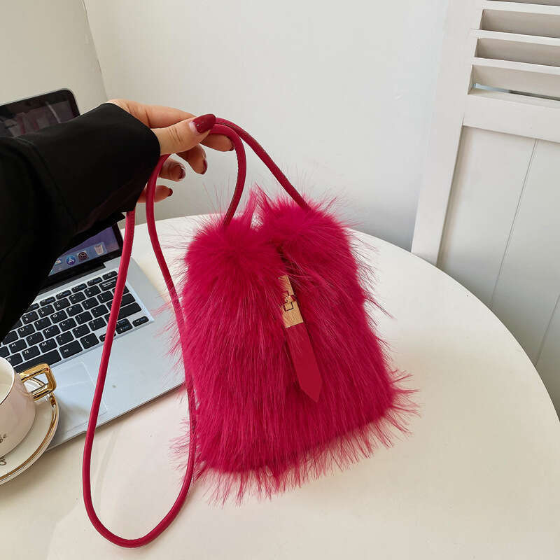 Long Hair Creative New Phone for Women, Autumn Winter Fashionable Plush Small Square Bag, Unique Versatile Shoulder and Crossbody Bag